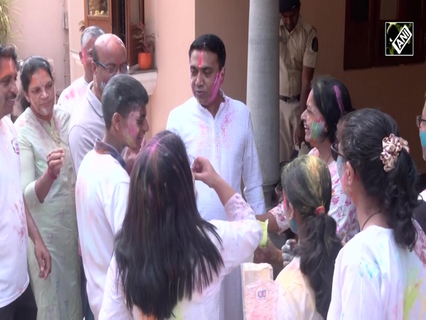 Goa CM Pramod Sawant celebrates Holi with family and neighbours at his residence in Sankhali