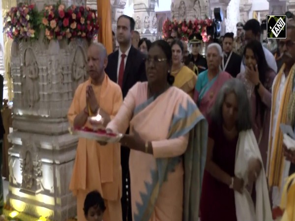 President Droupadi Murmu, CM Yogi Adityanath offer prayers at Ram Janmbhoomi Mandir