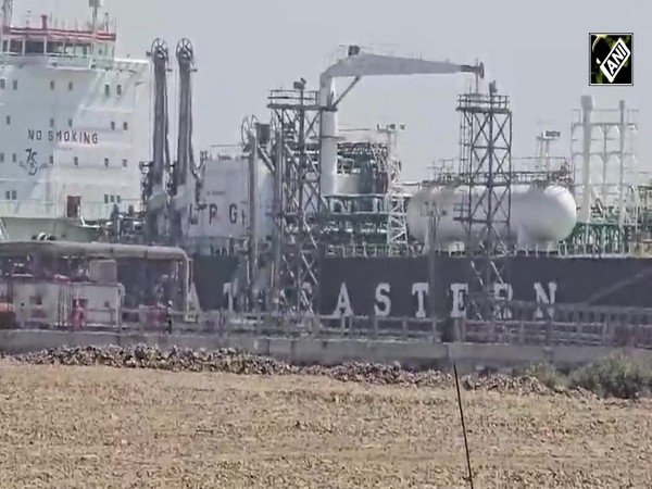 LPG Vessel ‘Jag Vikram’ arrives with 20.4K tonnes LPG, docks at Kandla After Crossing Hormuz Strait