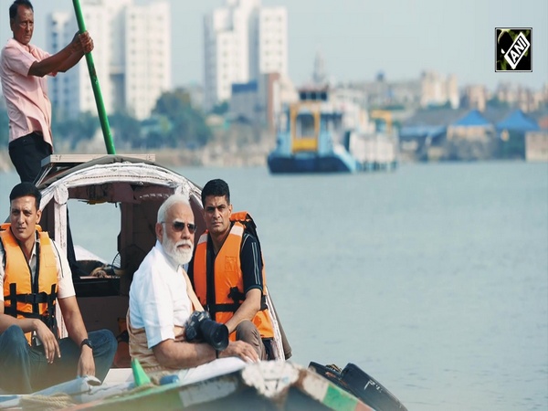 RARE MOMENT: SPG Commandos in ‘Casual Look’ with PM Modi draw attention