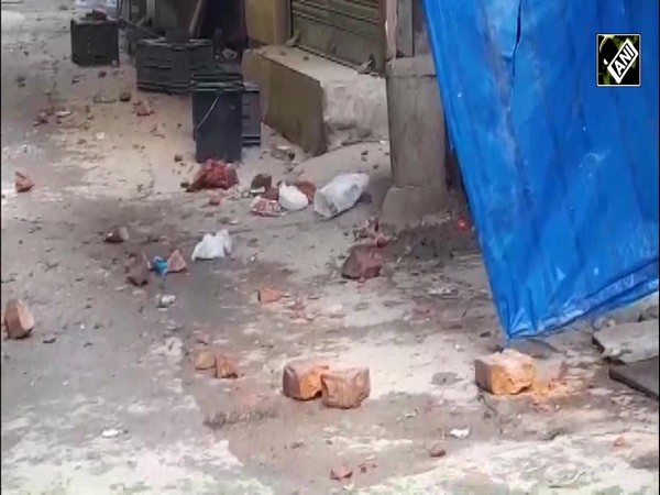 West Bengal: Tensions flare in Howrah; Clashes erupt b/w TMC-BJP workers after Suvendu’s PA killing