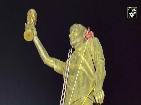WATCH: Lionel Messi’s statue on Kolkata’s VIP Road tied down after complains of it swaying in wind