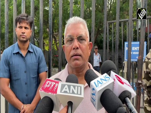 “अपने आप अपने देश चले जाएँ, तो अच्छी बात है”: Dilip Ghosh issues warning to illegal immigrants