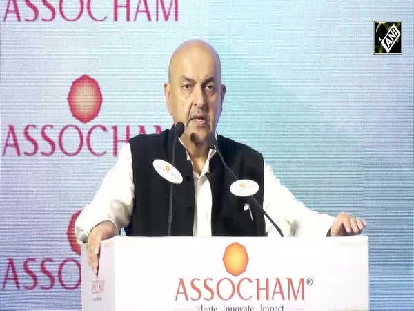 Advisor to PM, Tarun Kapoor, highlights importance of shifting towards EVs to achieve self-reliance