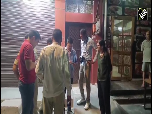 Big Breaking! 17-yr-old boy stabbed to death in Delhi's Badarpur, Police arrest two accused