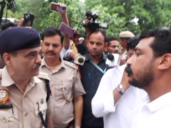 Watch: Chandrasekhar Azad faces off with police after reaching Jantar Mantar for CJP protest
