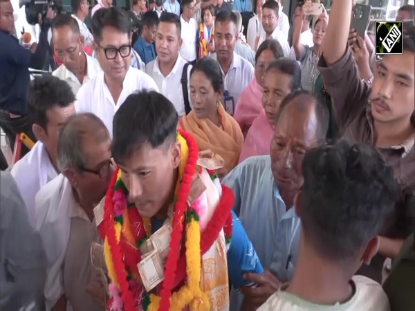 Manipur welcomes Commonwealth Games Medalists Bindiyarani and Rishikanta | CWG 2026
