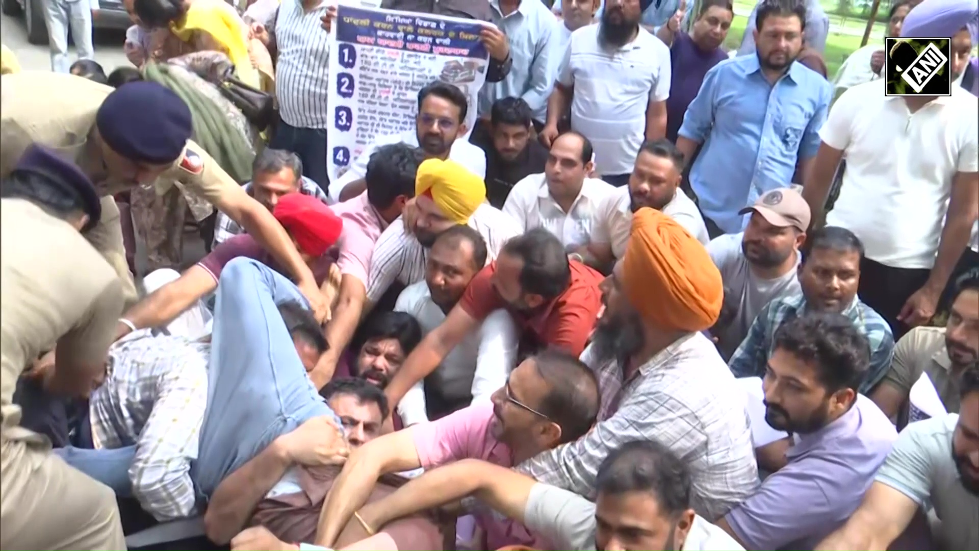 WATCH: ETT teachers protest outside Harpal Cheema's residence over unfulfilled demands