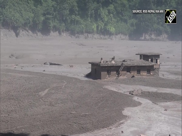 Tibet Mudslide, Nepal Flash Floods Hit Border Region; 3 Dead, 265 Missing