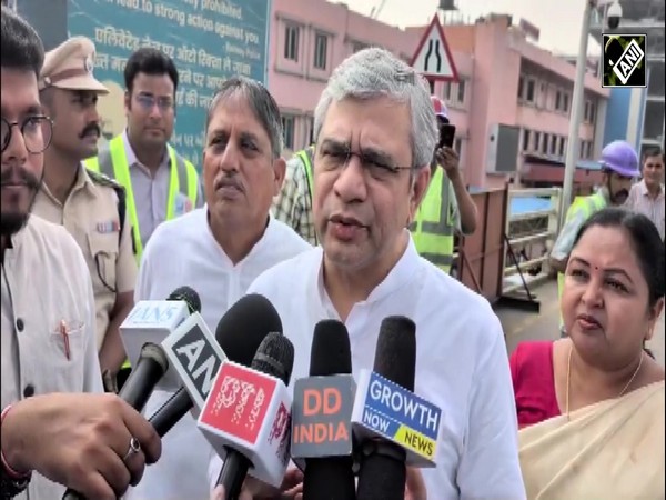 Union Railways Minister Ashwini Vaishnaw gives big update on India’s Bullet train