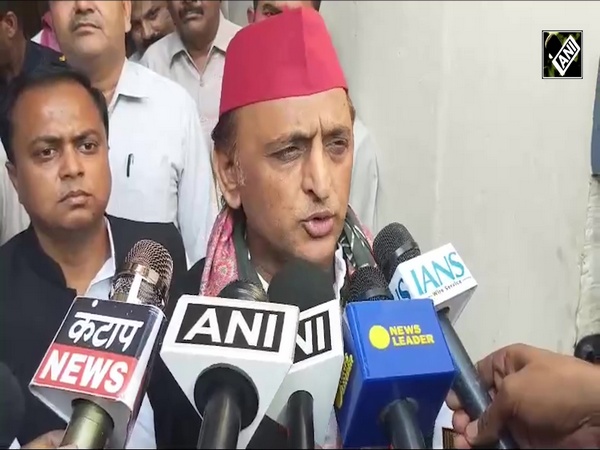 ‘One Person, 10 Votes’: Akhilesh Yadav Flags Multiple Voter Entries, Questions SIR & EC
