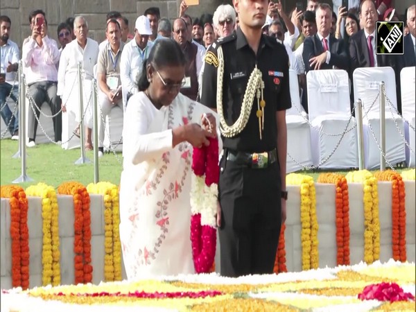 President Droupadi Murmu pays floral tribute to Mahatma Gandhi at Rajghat on his birth anniversary