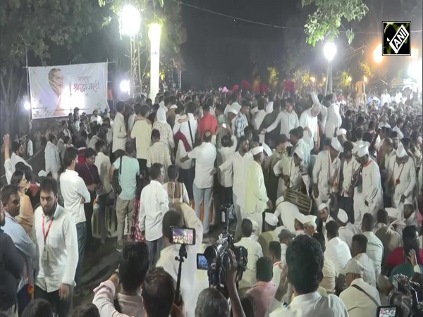 Veteran Actor Nana Patekar’s Final Rites held with full State Honours in Pune