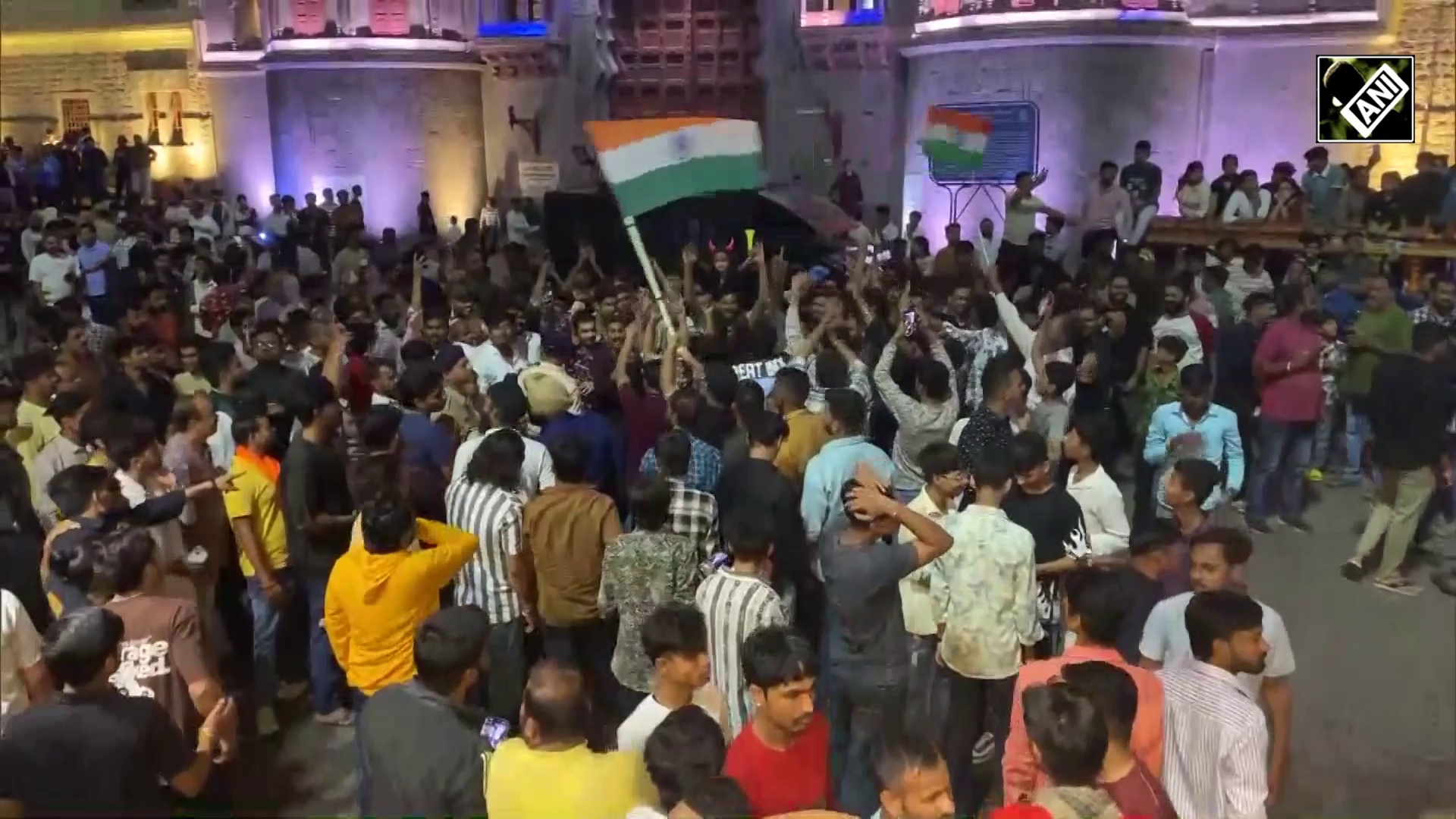 "Pehle humne Sindoor lagaya tha aur ab Tilak": Jubilant fans erupt as India wins Asia Cup