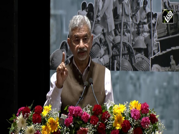 “Ek Parivar Ke Karan Hua” S Jaishankar takes on Gandhi family, speaks about imposition of Emergency