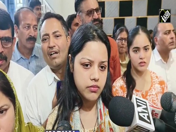 ‘Reprehensible, unfortunate’ NCW defends Lt. Narwal’s wife, slams trolls over Kashmir comments