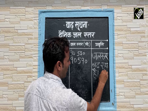 Ayodhya: Water level of Saryu river continuously increasing due to incessant rainfall