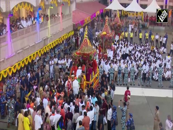 Gujarat CM Bhupendra Patel joins Jagannath Rath Yatra in Ahmedabad, pulls Rath Yatra chariot
