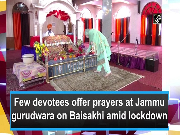 Few devotees offer prayers at Jammu gurudwara on Baisakhi amid lockdown
