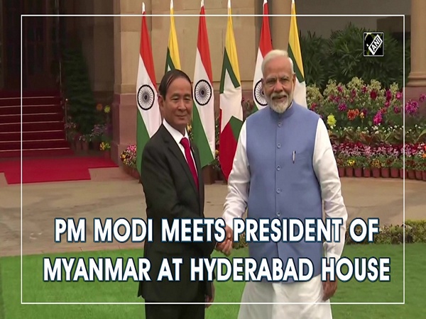 PM Modi meets President of Myanmar at Hyderabad House