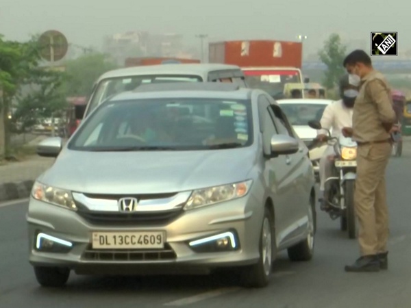 Vehicular movement strictly checked at Delhi-NCR borders