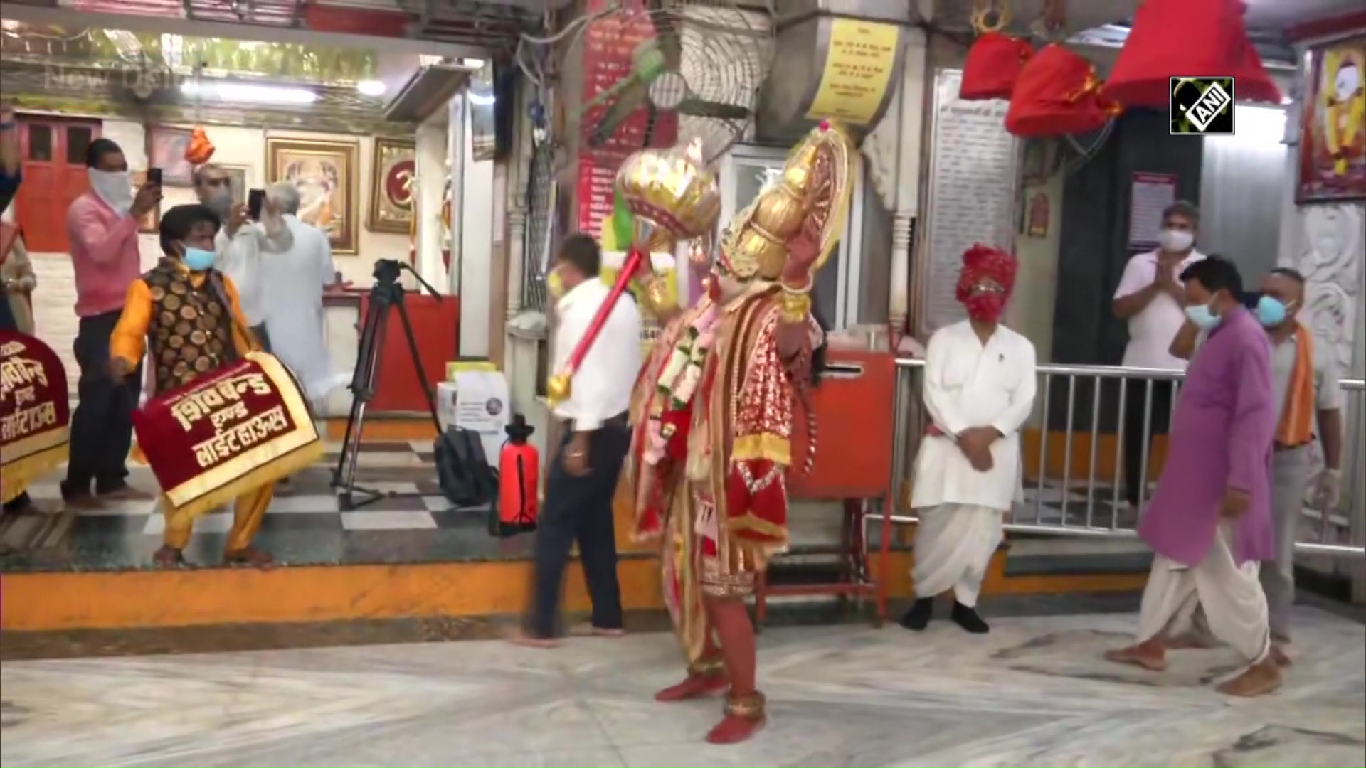 Watch: ‘Hanuman’ dances to the tune of Dhol at Hanuman Temple near Connaught Place