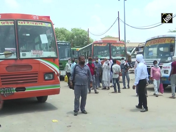 Bus services badly hit amid COVID-19 outbreak in Gorakhpur