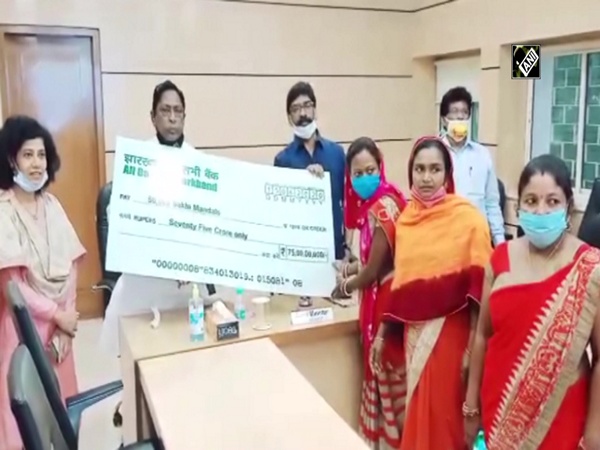 COVID-19: Jharkhand CM Soren releases funds for 'sakhi mandals' in Ranchi