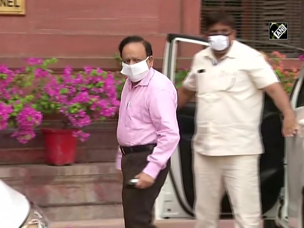 Harsh Vardhan arrives at MHA for meeting over COVID situation in Delhi