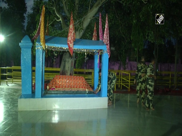 BSF personnel offer ‘chadar’ at Baba Chamliyal mausoleum in J&K’s Samba