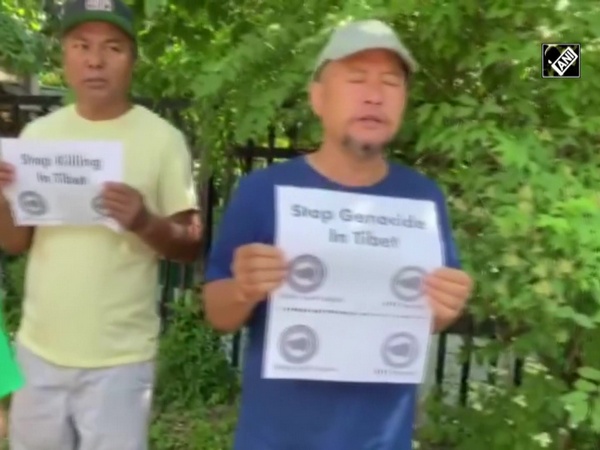 Ladakh stand-off: Tibetan groups in Toronto raised Indian Army slogans during protest outside Chinese Consulates