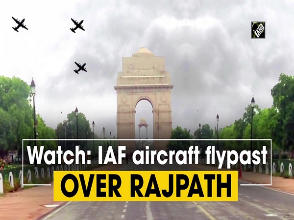Watch: IAF aircraft flypast over Rajpath