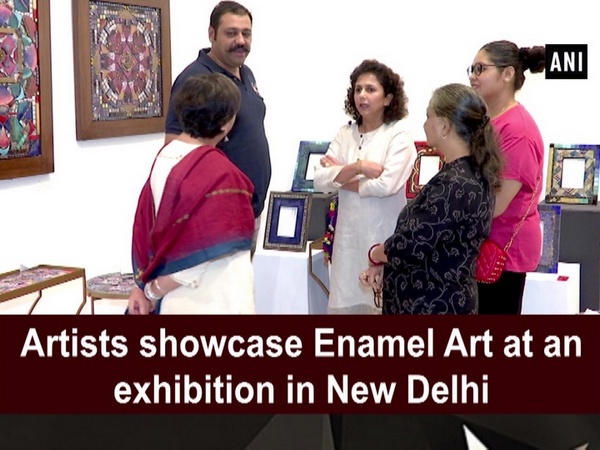 Enamel Artists organize exhibition in New Delhi